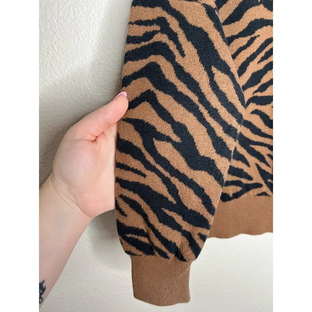 GAP Kid’s Brown Novelty Slouch Zebra Print Sweatshirt Size Small